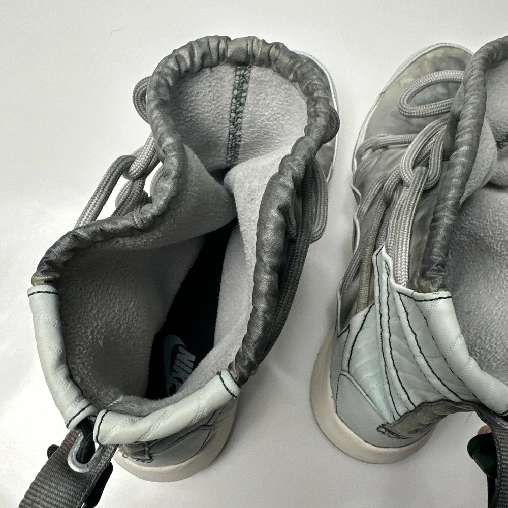 Nike‎ Tanjun High Rise Women's Sneaker Boots Size 11 Blue Storm Vtg Moon Boots